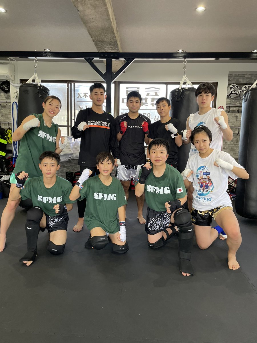 sfmgmiurabeach's tweet photo. 尚武会八王子本部からプロ・アマの選手が来てくれて一緒に海ランと練習楽しかったー！
#三浦市 #尚武会 #尚武会フジワラムエタイジム #maxmuaythai #藤原乃愛 https://t.co/XZ77G9txET