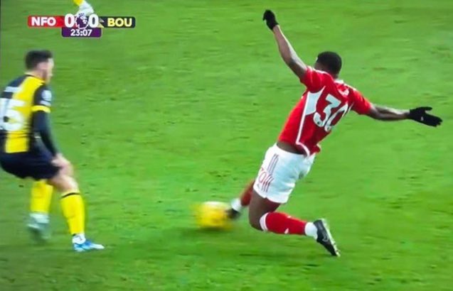 TheBuds73's tweet photo. Maybe before fans spend hundreds on season tickets , travelling hundreds of miles and waste time on long journeys , the Premier League could tell us what the result will be and save us the aggro ? #corrupt #robjones #EPL #NFFC https://t.co/7yGNJpgmA8