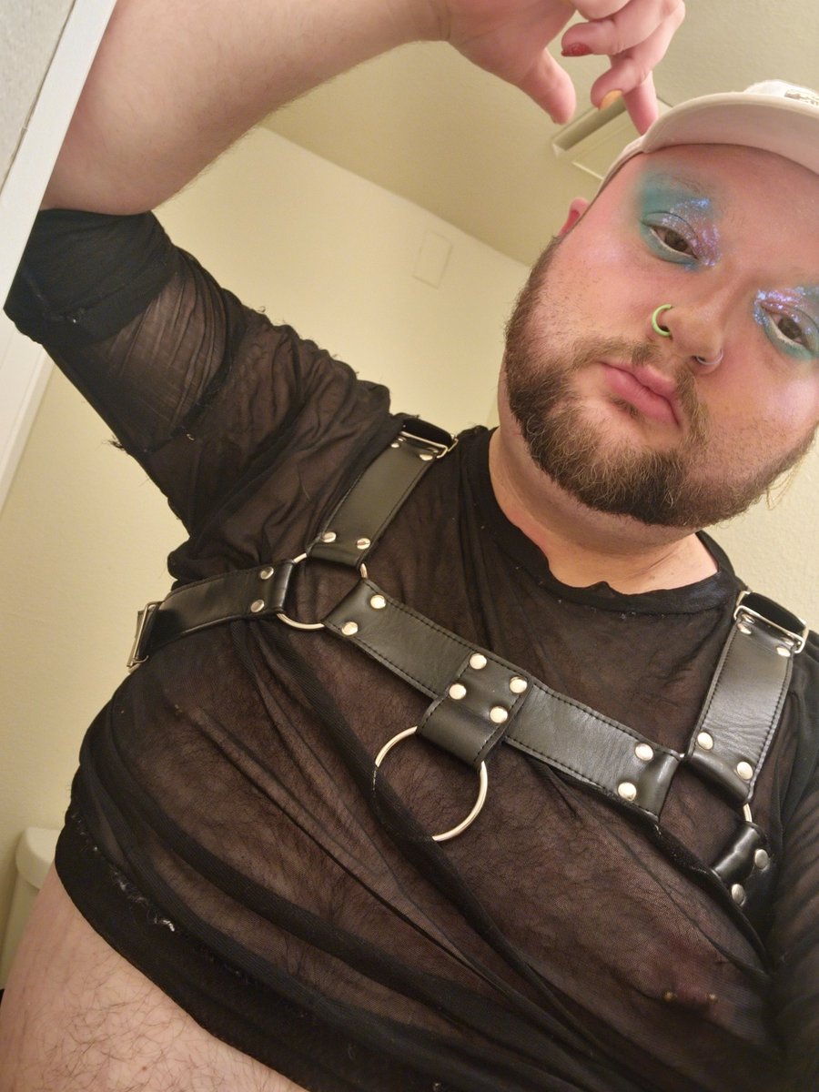 LunaTikHex's tweet photo. Sometimes I remember I'm that bitch https://t.co/E5YphMO7KC