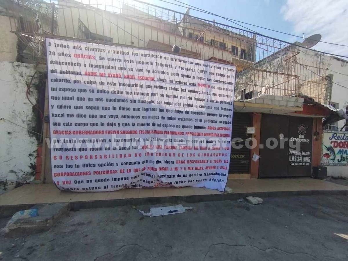 blogdelnarcomex's tweet photo. Cierra Taquería en Acapulco tras ejecución de dueño por extorsión y de que la Fiscal de Guerrero Sandra Luz Valdovinos Salmerón, diera como respuesta a la familia afectada que se fueran porque los iban a matar y que no era su responsabilidad cuidar de la gente https://t.co/pn3uFmle5F