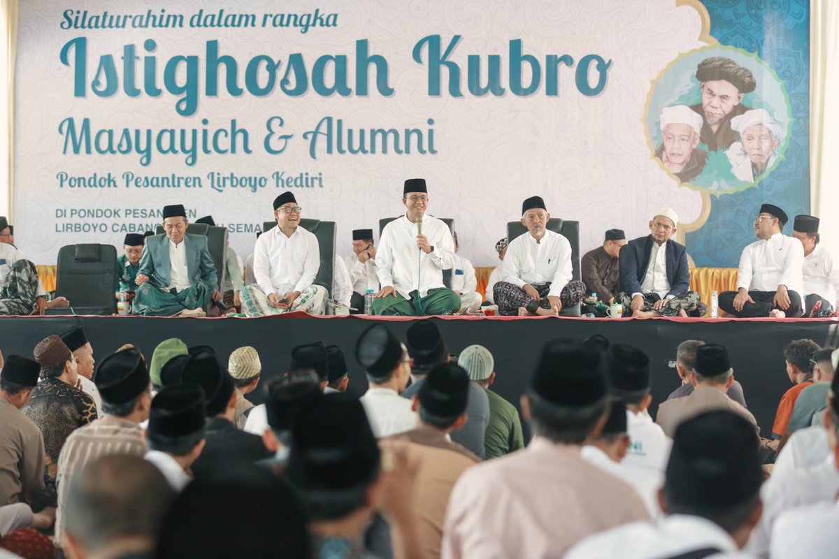 cakimiNOW's tweet photo. Alhamdulillah, saya dan mas Anies kembali mendapat dukungan dari alumni sejumlah pondok pesantren, yaitu Lirboyo, Ploso juga API Tegalrejo yang bermukim di berbagai wilayah se Jawa Tengah.

Matur sembah nuwun Romo Kiai Abdullah Kafabihi Mahrus, Gus Zamzami, Gus Zidni serta seluruh alumni yg hadir. Insyaallah, amanah panjenengan sedoyo kami jalankan sebaik mungkin.

#AMINajaDulu