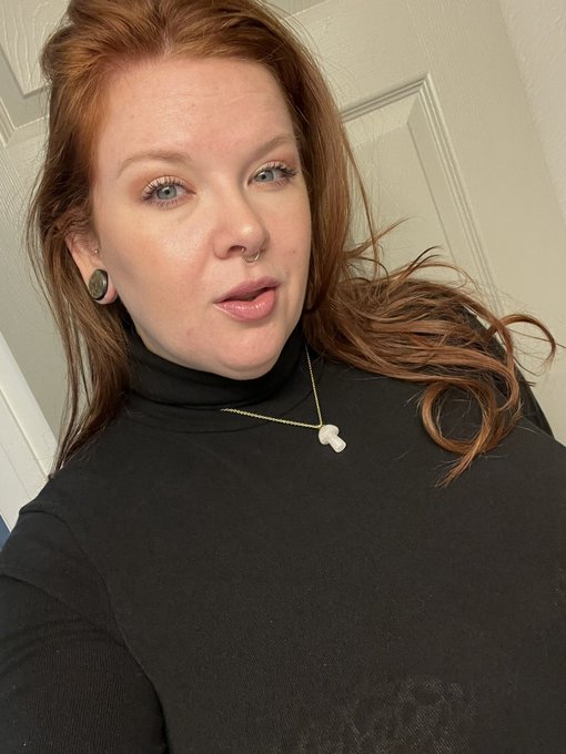 Hi, I wear clothes sometimes https://t.co/M0y1RN2RvF