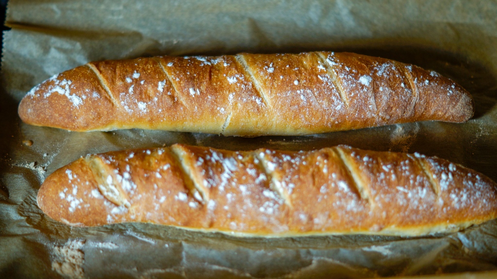 willmixen's tweet photo. 🥖😋 Du möchtest wissen, wie du das beste Baguette mit Teig aus dem Thermomix® selbst nachbacken kannst? Was gibt es bei den Zutaten und dem Formen des Teiges zu beachten?

https://t.co/Id3G16OUYJ

#baguette #brot #brotbacken #willmixen #willmixende https://t.co/hqHkV3d8Lj
