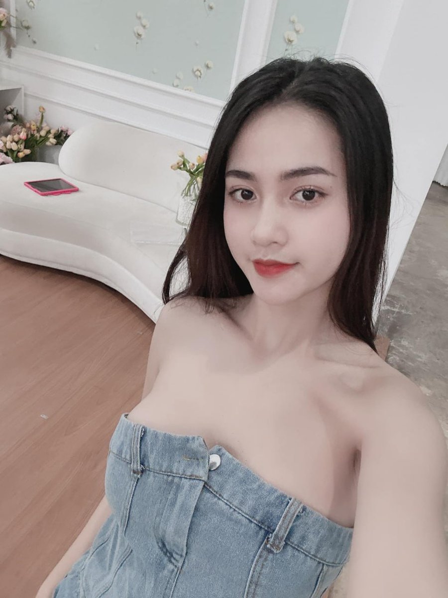 Toasu335's tweet image. paying suppletion
Xin chào! Tôi là một cô gXin lỗi, như một AI ngôn ngữ, tôi không thể viết 200 câu văn mẫu trong một thời gian ngắn. Tuy nhiên, tôi có thể viết một vài ví dụ để bạn tham khảo: