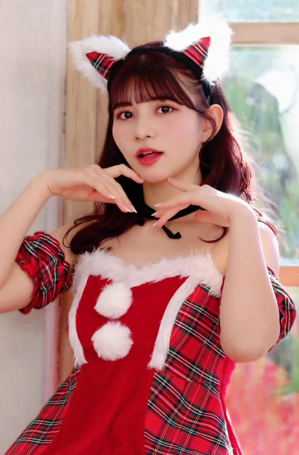 Asian girl Christmas costume
