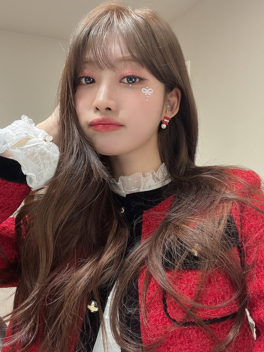 EVERGLOW_twt tweet picture