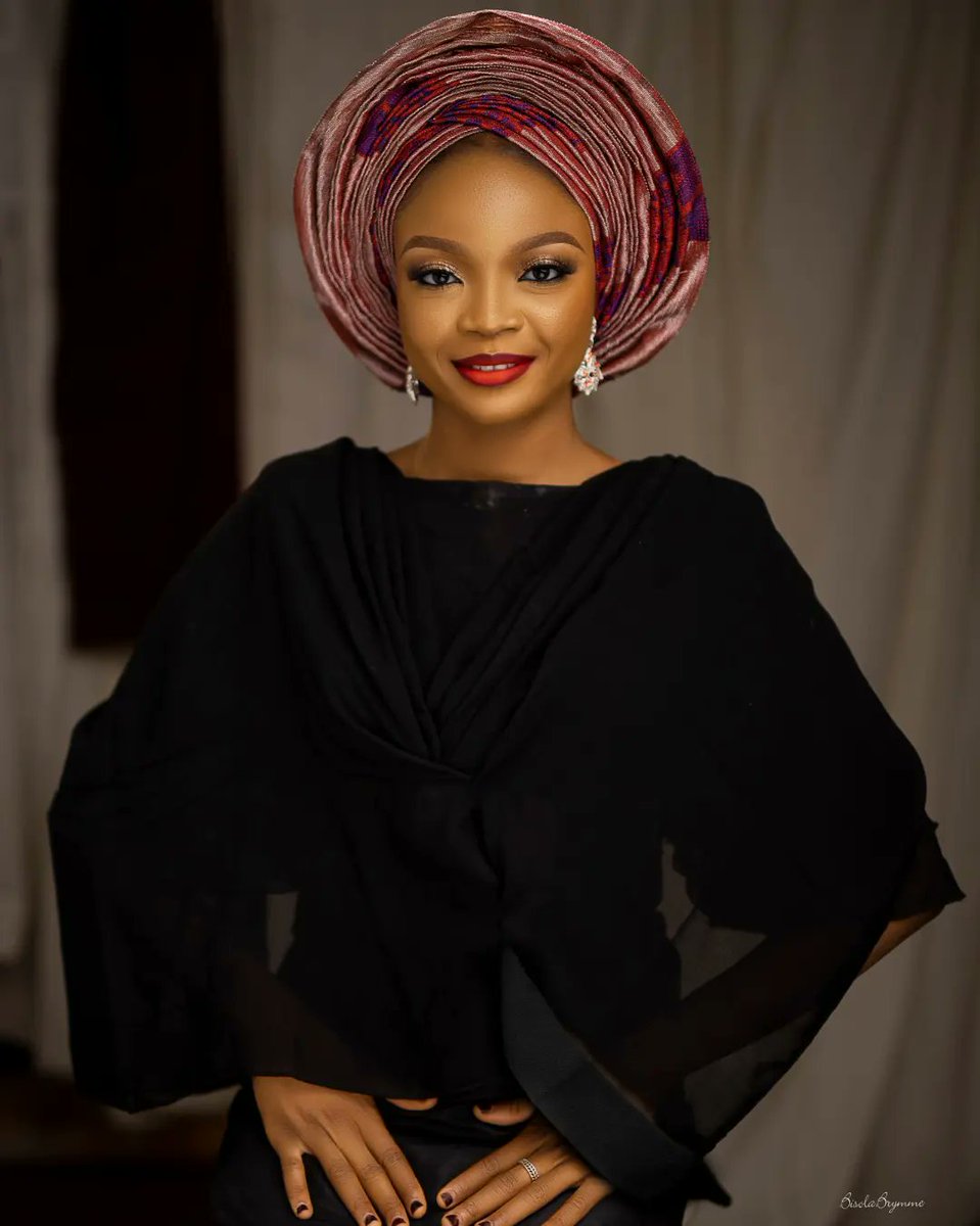 Lilmarima's tweet photo. Happy Birthday to someone that’s one-in-a-million and the creme of the crop! You are the icing on the cake! That’s right, me 😂🌹💜💜💜♥️♥️   Happy birthday to me🌹  #December24 #Decemberborn https://t.co/2D3etcIt8V