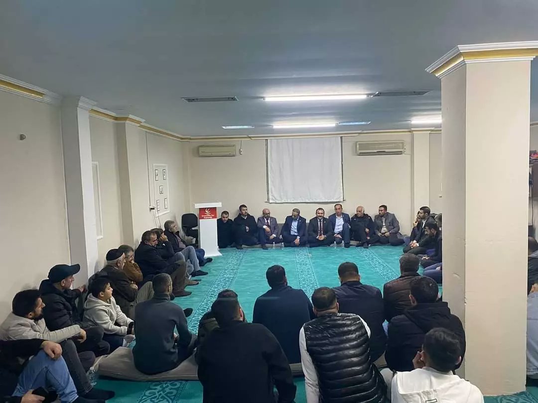 RPArnavutkoy's tweet photo. İlçe başkanımız Abdurrezzak Ilbeyi bey'in öncülüğü İl Başkan yardımcımız Yasin Tosun bey'in katılımıyla Yunus Emre Mahallemizde vatandaşlarımız ile bir araya geldik. 
Arnavutköy'de Yeniden Refah Partisi https://t.co/hO9isP6c6r