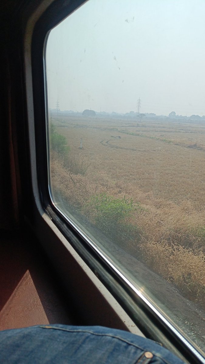 Yatin_Sharmaa's tweet photo. Dear respected @AshwiniVaishnaw sir,
The condition of Passenger Rail is very painful here in Korba, Chhattisgarh (SECR), Superfast train 12252 Wainganga Express has not even covered 40 Kms,in 3 hours of journey on top of it was initially rescheduled 1hr35 mins late. https://t.co/g4Dp73Nddl