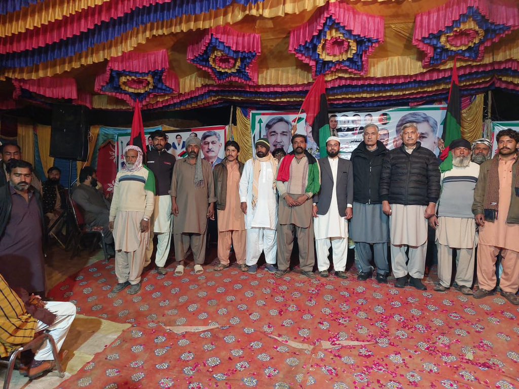MHKTochi's tweet photo. #میلسی
#PPP🇱🇾🇱🇾🇱🇾
جلّہ جیم سے باغبان اور آتش باز برادری نے پاکستان پیپلز پارٹی میں شمولیت اختیار کرلی
# جئیے _بھٹو❤️🇱🇾
#PPPDigitalMultan
@AAliZardari
@BBhuttoZardari
@YRGillani
@ijazshahVehari
@MediaCellPPP
@PPPDigital_ https://t.co/i2gbKIn9ud