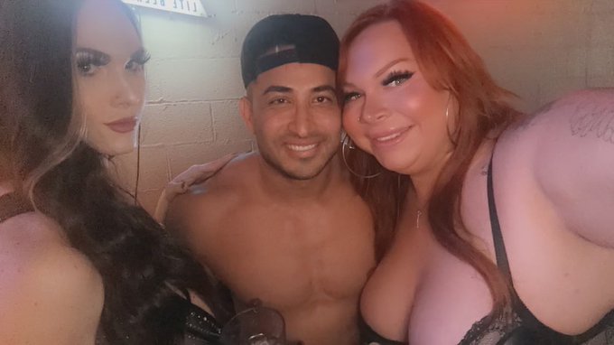 Valerie Moore fierceness in Ohio https://t.co/LrkLCZ3X27<a href="/tag/chicago"class="tags"><span>#chicago</span></a><a href="/tag/sundayfunday"class="tags"><span>#sundayfunday</span></a><a href="/tag/windycity"class="tags"><span>#windycity</span></a><a href="/tag/xxx"class="tags"><span>#xxx</span></a><a href="/tag/huntervance"class="tags"><span>#huntervance</span></a>