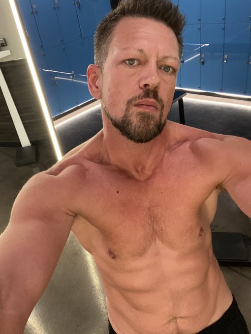 Hit it Hard! https://t.co/xJ5cVHtT2a