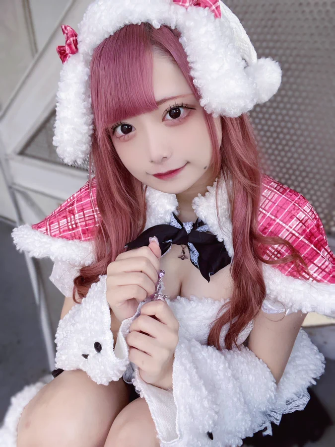 Asian girl Christmas costume