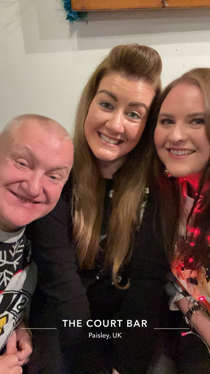 vhairi_fraser's tweet photo. I looked back through yesterday’s photos….started well….and it went from left to right 😂🎄🖤🍻🍾 #merrychristmas #awaydays #enjoyingthefestivities #tynecastle #sparkled #stmirren https://t.co/jiSWj3uiSA