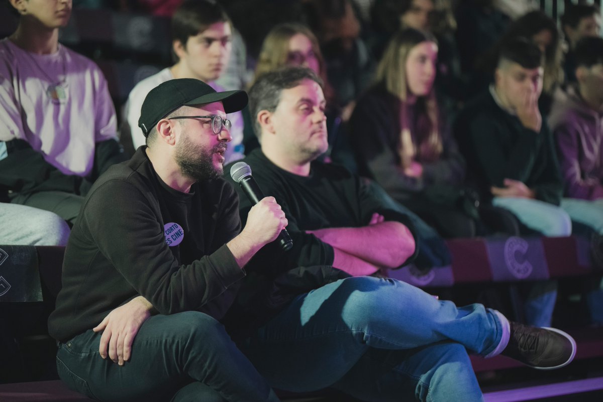 📽️  Lo que fue nuestra mesa redonda, donde hablamos sobre la Profesionalización del Sector con Alberto Díaz, Ainhoa Menéndez, Juanjo Giménez y Beatriz Hernández.

Agradecemos a todos los que pudieron acompañarnos. 🙌🎥

¡Nos vemos el año que viene!

#ElDíaMásCorto #Cineespañol