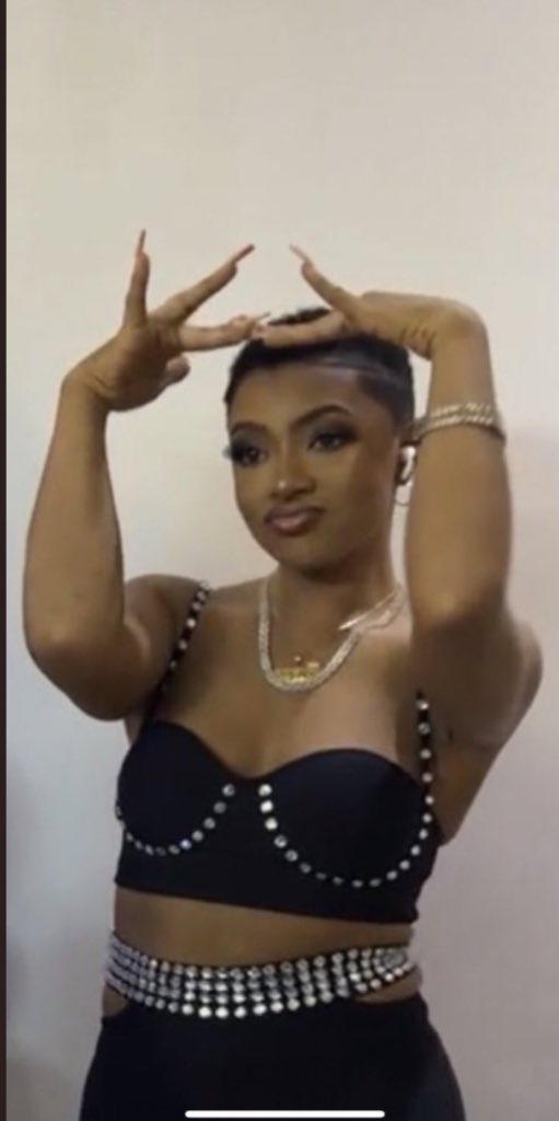 Zinny0506's tweet photo. Liquolions are the best fanbase any celebrity would wish for…a big thank you to those who came out yesterday to show love and support to our Queen. Y’all presence were felt greatly especially at the cinema 🔥🔥. I’m so proud to be a part of this base 🥰❤️ https://t.co/u4ZKINRJ9f