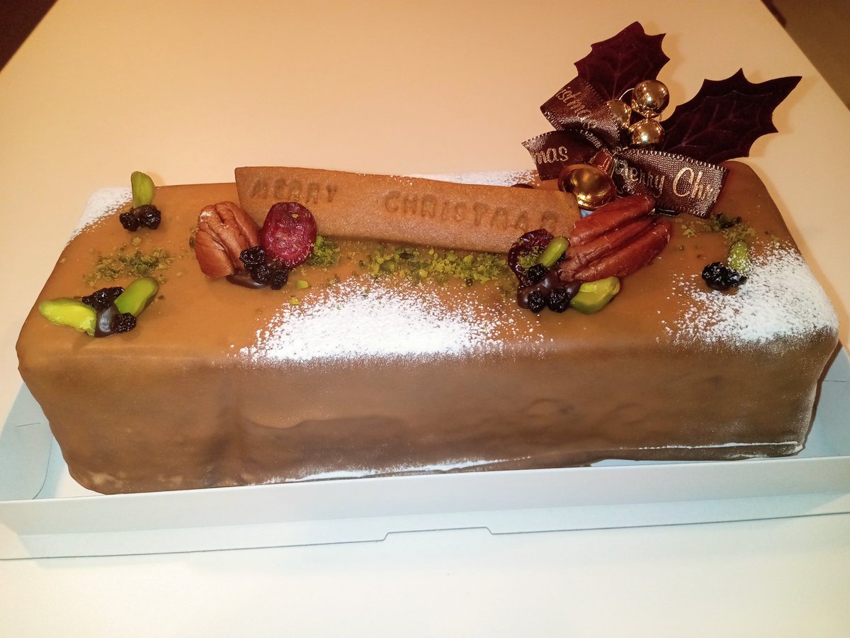 ohata_maiko's tweet photo. 毎年楽しみにしている、Ｘｍａｓケーキ🎄
今年のも素敵だ✨
#cottie https://t.co/EMvalmecTQ