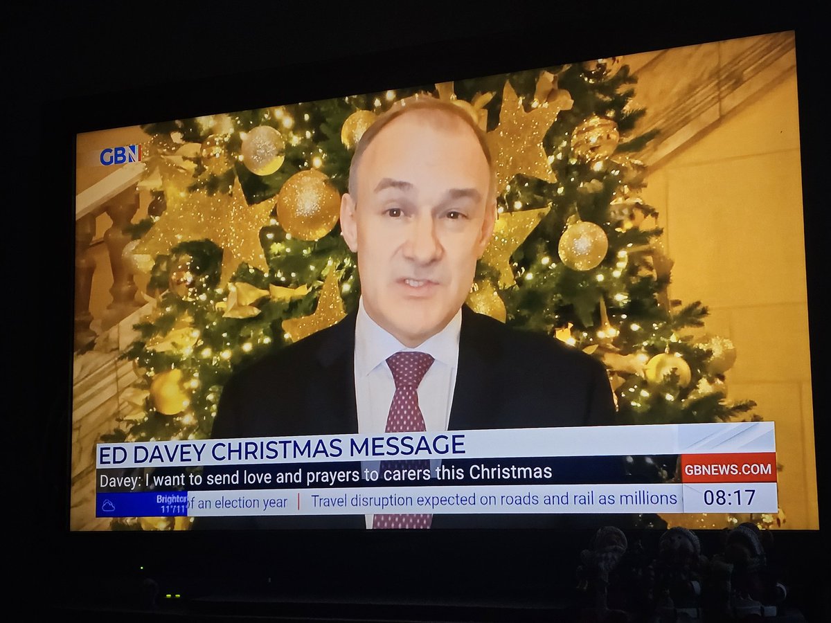 krisjob's tweet photo. @GBNEWS  love Ed Daveys pantomime backdrop . Very festive https://t.co/pch4VpmVFS