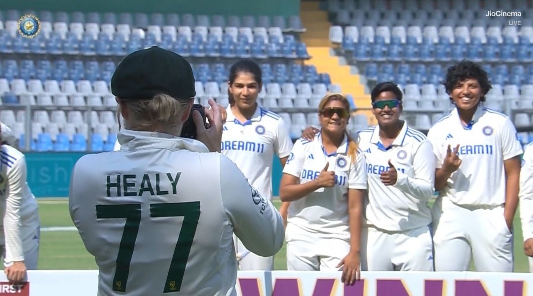 Picture of the day. ❤️⭐

Alyssa Healy capturing the winning celebration of Team India. 🇮🇳💙

A beautiful moment...!!! 🫶

#AlyssaHealy #INDvAUS #INDWvAUSW #INDWvsAUSW