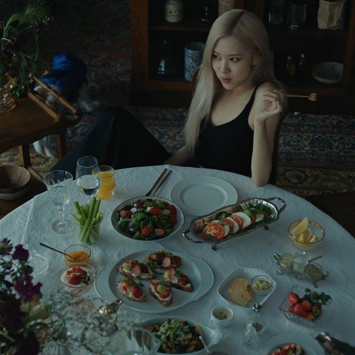 Yoona tweet media
