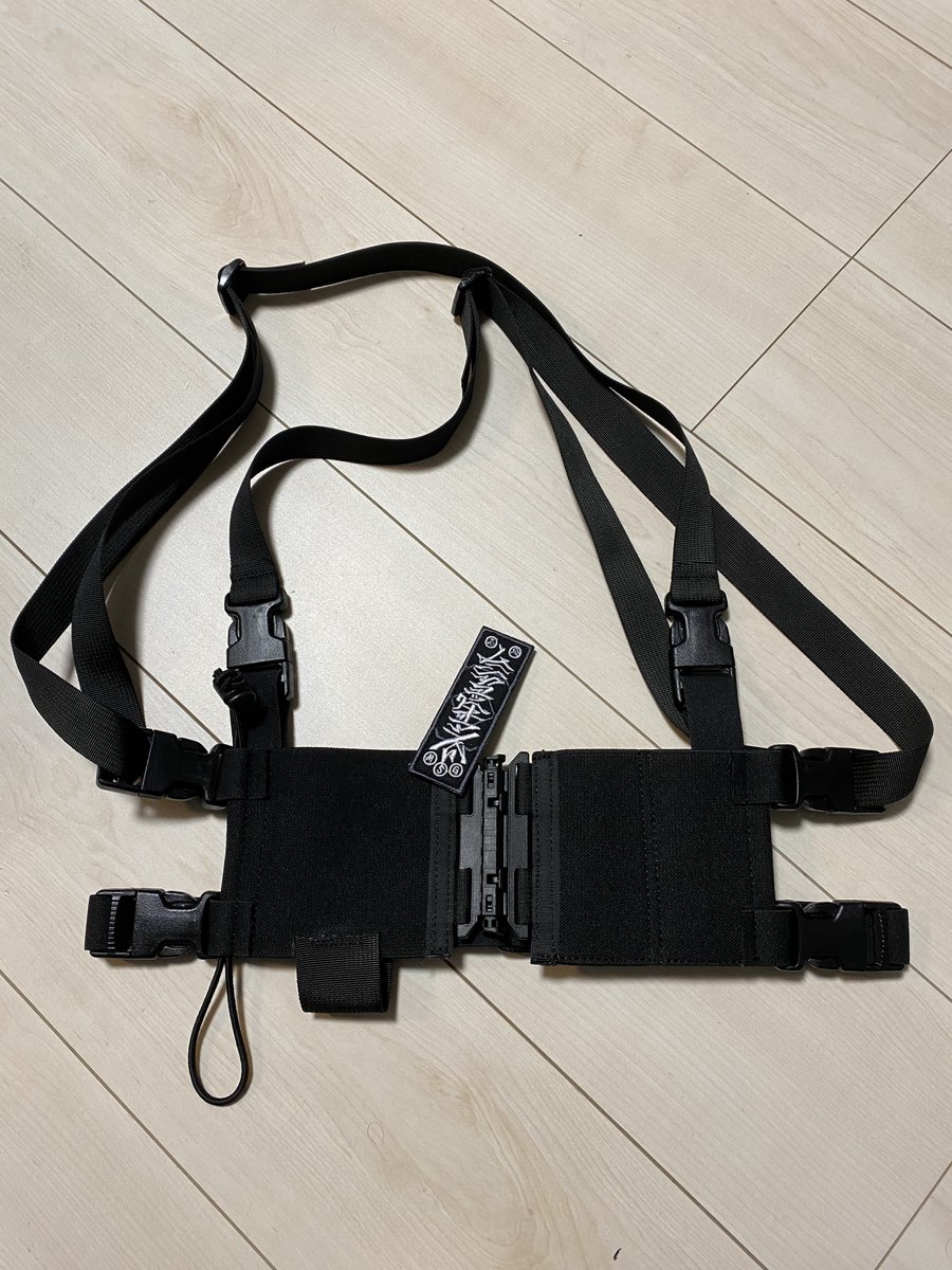 SANOBABIO's tweet photo. MoonshotgearsさんのEzRigが届きました
無理をお願いしてCORE仕様で9mmオンリーとライフルマグオンリーの2パターン作って頂きました
装着感もかなりエエ感じで最高です
これでコンシールドサバゲが捗るんやなって https://t.co/ERc7n8cEjn