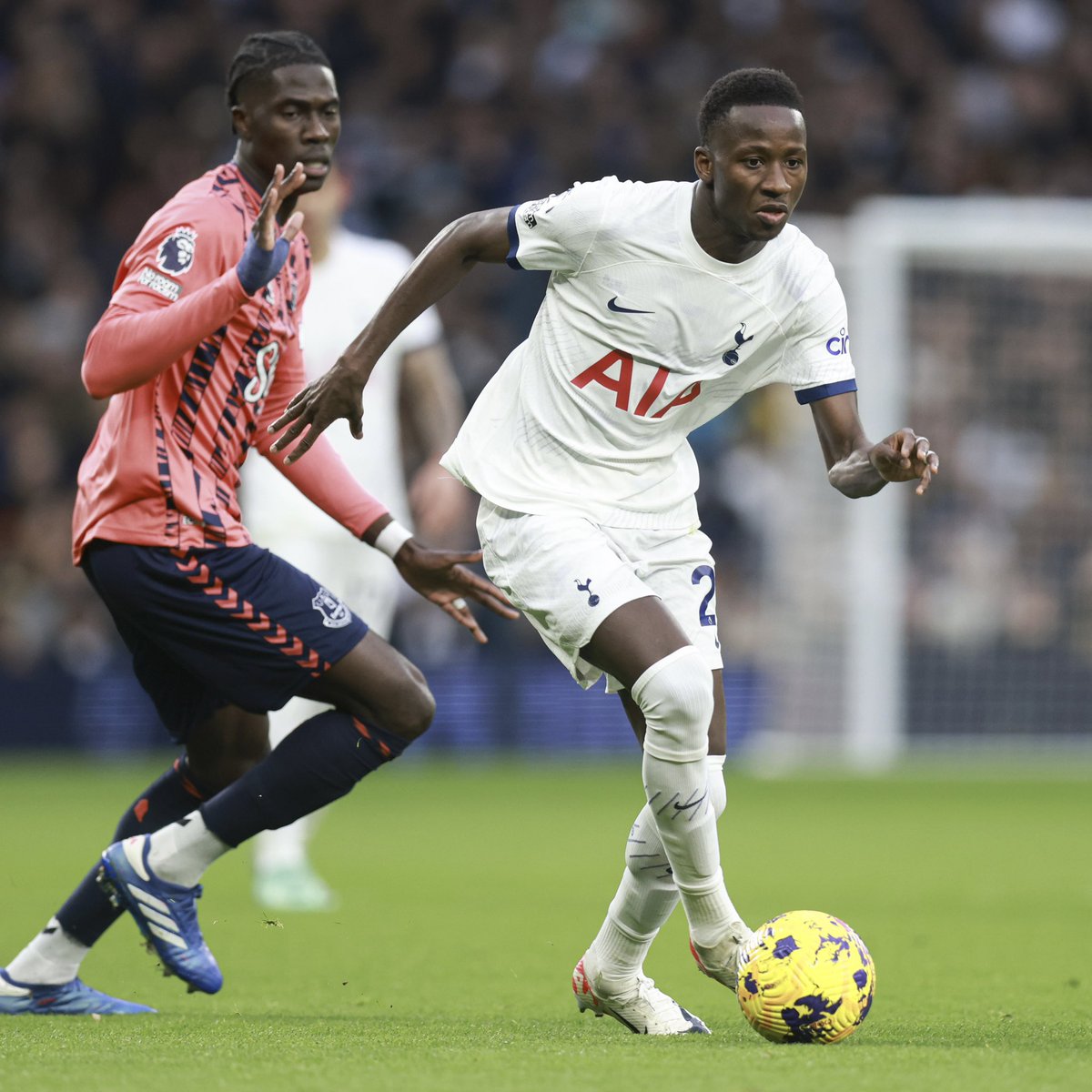 ساارر كلمه أنصاف إلى جوهرتنه بابي 🤍💎 ما يقدمه رررهيب 🤍🤩 ربنا يخليك لنااا ياا ترينغا 🤍 21 سنه فقط 🤍 💪🏿💪🏿 COYS