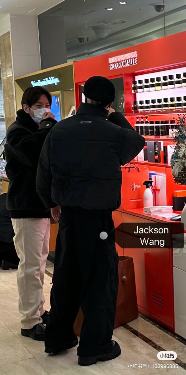 oshcuddles's tweet photo. BAEKHYUN seen with Jackson Wang today!! 🫶🏻 https://t.co/Houf05K3Ur