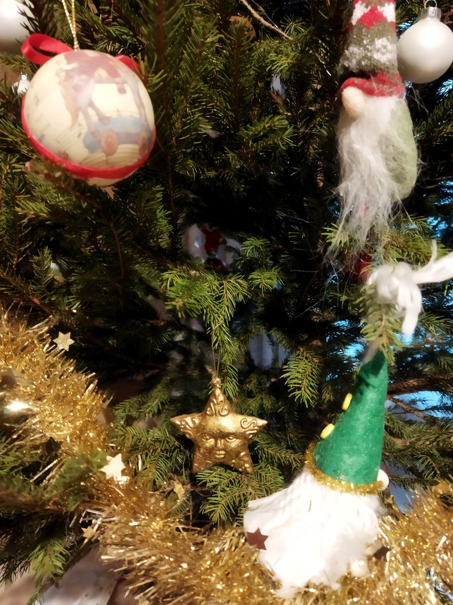 Bonne fête de Noël à tous !
Merry Christmas to you all !