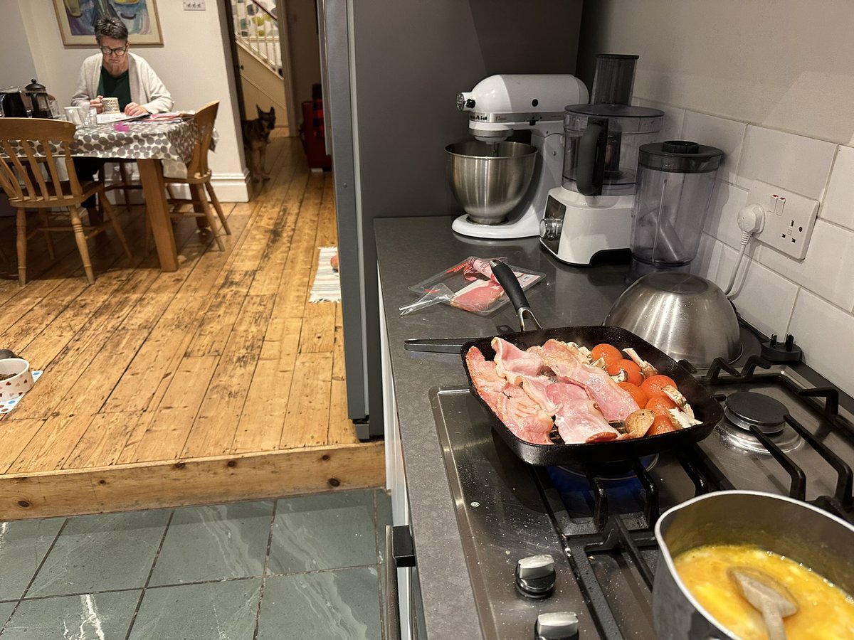 ruskin147's tweet image. Yes #SophieFromRomania it’s a Christmas Eve #bigbreakfast !