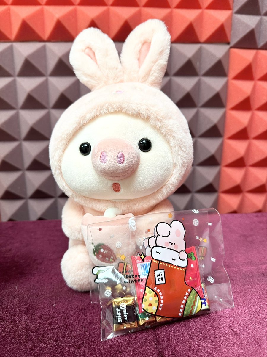 PNancyland's tweet photo. 我們準備了聖誕禮物給客人😊
是可愛的聖誕零食袋🎅🏻
送給有緣的客人❤️
預祝大家聖誕快樂🎄

Piano Nancyland

#聖誕節 #聖誕 #聖誕禮物  #琴室 #琴房 #學琴 #音樂室 #鋼琴 #觀塘琴行 #琴室租用 #music #piano #christmas #xmas https://t.co/B2HWEDgKxI