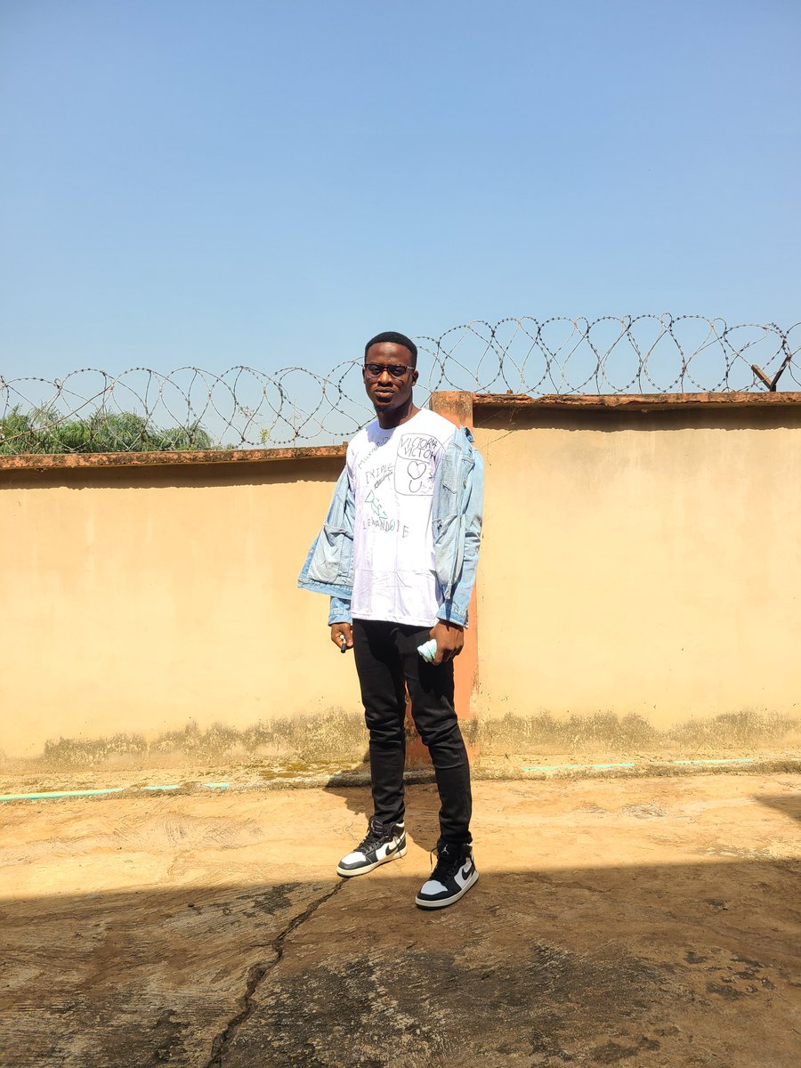 Lewan_Dude_'s tweet image. So many water have passed under the bridge, but I have been and I still am up here running, it can Only be God 🙏🏻🤲🏻

Signed out of FUTA yesterday.✍️🕺🏻
And it was an amazing feeling to have experienced it. 

Lord I thank you once again🙏🏻
#InvictaClass22 #FUTAClass22 #futabro