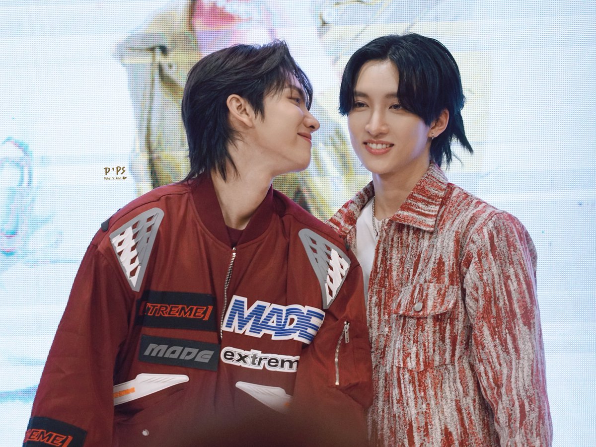 neethzara's tweet photo. My lovely  couple 🥰
BossNoeul FM in KHM
#BossNoeulPrivateFMInCambodia
#BoNoh
#Noeulnuttarat #Bosschaikamon
https://t.co/YNOGl2NYAp