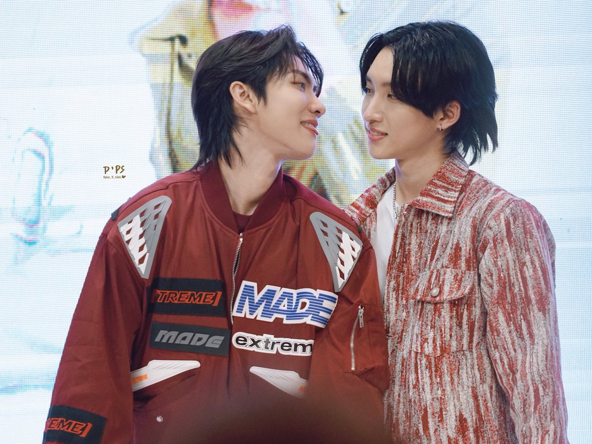 neethzara's tweet photo. My lovely  couple 🥰
BossNoeul FM in KHM
#BossNoeulPrivateFMInCambodia
#BoNoh
#Noeulnuttarat #Bosschaikamon
https://t.co/YNOGl2NYAp