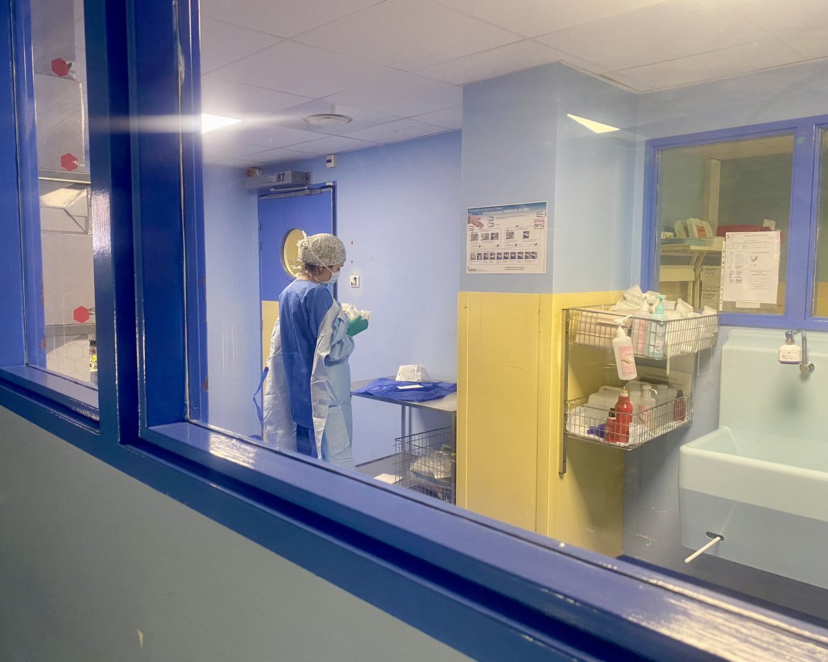 Loin des siens, près du soin…
🙏 à ceux qui passent Noël à l’hôpital !