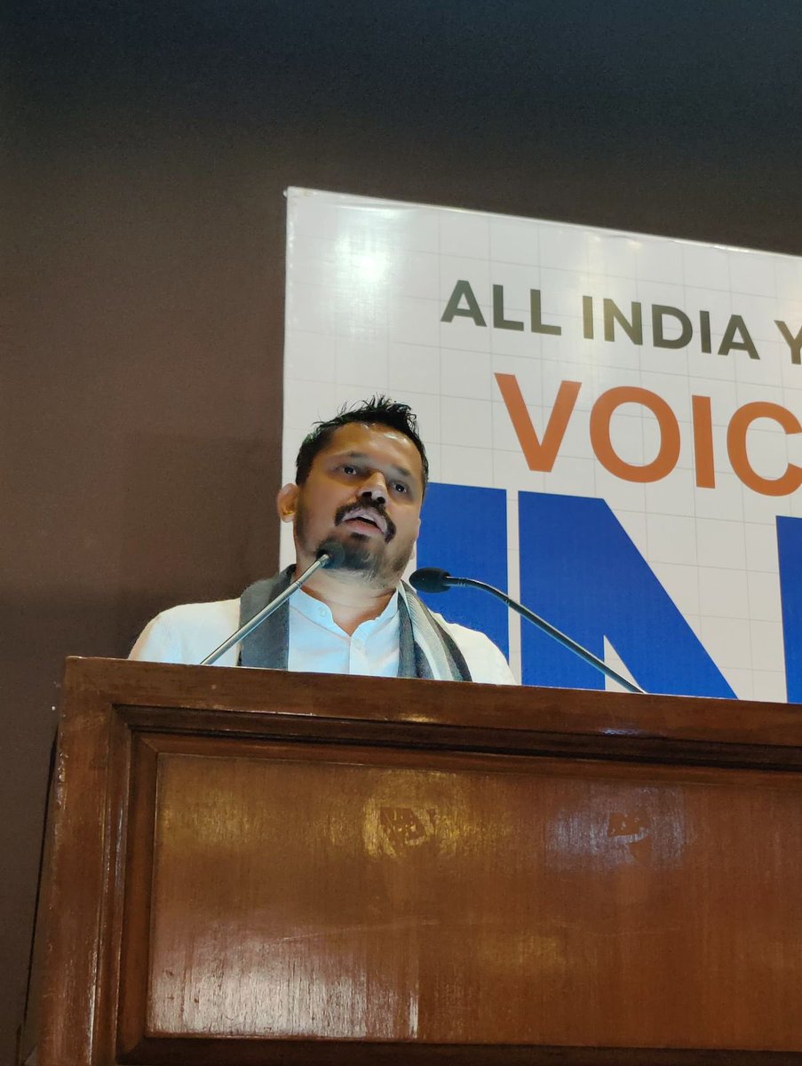 IndiaYoungVoice's tweet photo. Nationalist Youth Congress President Dheeraj Sharma addressed the Voice of Young India: National Convention on Challenges Before Indian Youth hosted by the AIYF.
Youth leaders from 17 INDIA youth organisations participated in the event. #VoiceofYoungIndia #YouthforINDIA #AIYF https://t.co/QYRTA2RWEU