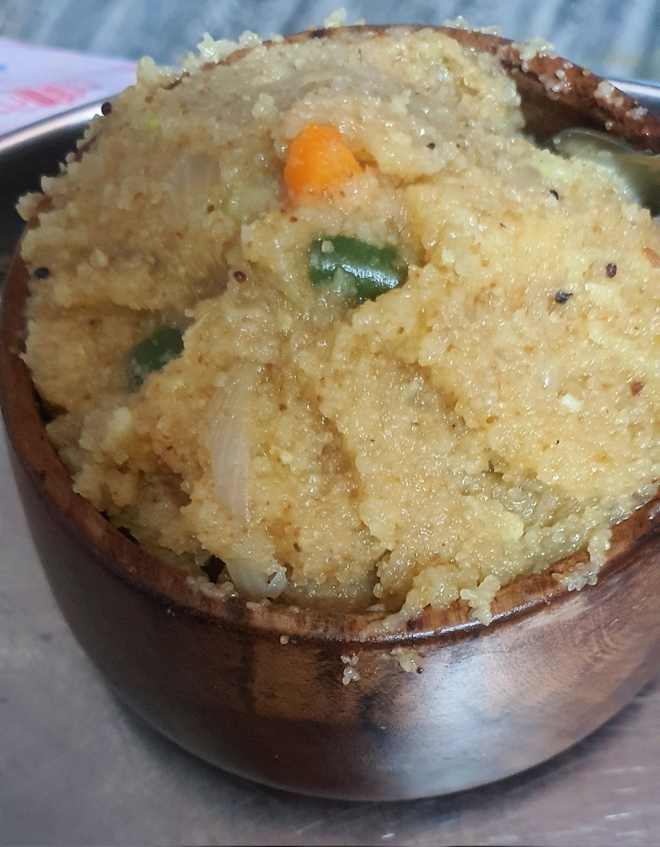 Mungarina_Minch's tweet image. I forgot to share in the morning 🤗😬

Vegetable Uppittu 😋🤤🍚

#EatJin