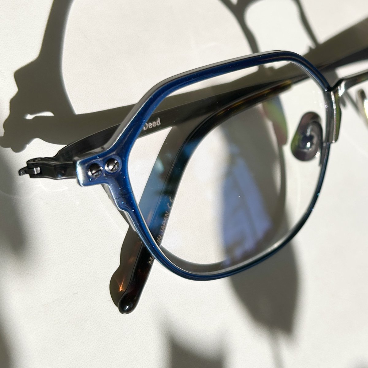 h_tamashimaten's tweet photo. 新モデルが到着しましたよ✨✨
UKMK
Deed-4
PORTFINO BLUE/ ATS
フロントがとても綺麗なブルーです!光のあたり具合で様々な雰囲気になります。
#メガネ #フレーム
#おしゃれメガネ
#UKMK #ukmk https://t.co/7cp2uMCKQD