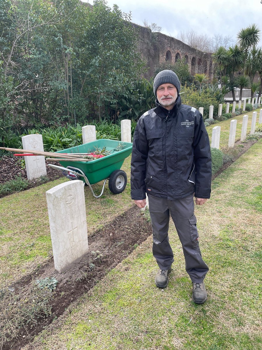 CWGC's tweet photo. This year we've marked milestones for many of our staff, including Maurizio, our head gardener in Rome, who has been working at Rome War Cemetery for 30 years now.

Congratulations to all our staff who have celebrated milestones and thank you for all your work! https://t.co/fu8FqXwLrq