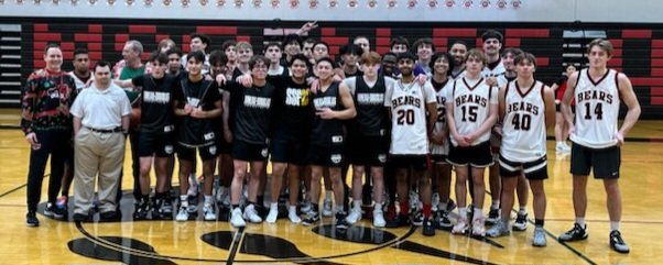 rcasper_012's tweet photo. Such a great day to be a CBear. We helped raise money for our community through the Salvation Army this morning and then won the alumni game at the buzzer this afternoon. Go Bears!

Keep an eye out for more as we head into the George Houston Capital City Classic.

Happy holidays! https://t.co/VW4a74Zo2Y