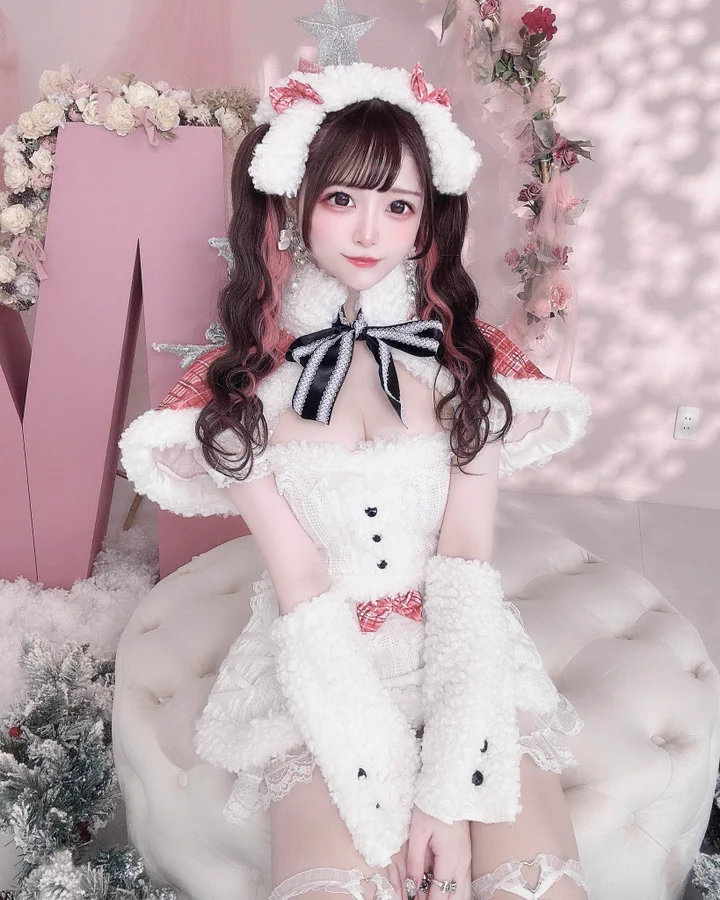 Asian girl Christmas costume
