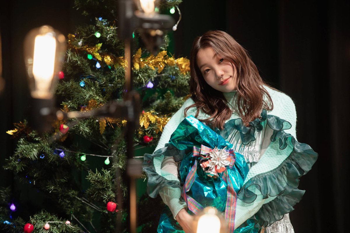 koharakonomiyt's tweet photo. \🪅Merry Christmas eve🎄/

今夜20:00、
クリスマス動画が上がります🎅
おたのしみに✨
Hohoho〜

素敵なクリスマスを...💫

#こはらのへや https://t.co/mgbBahQrHR