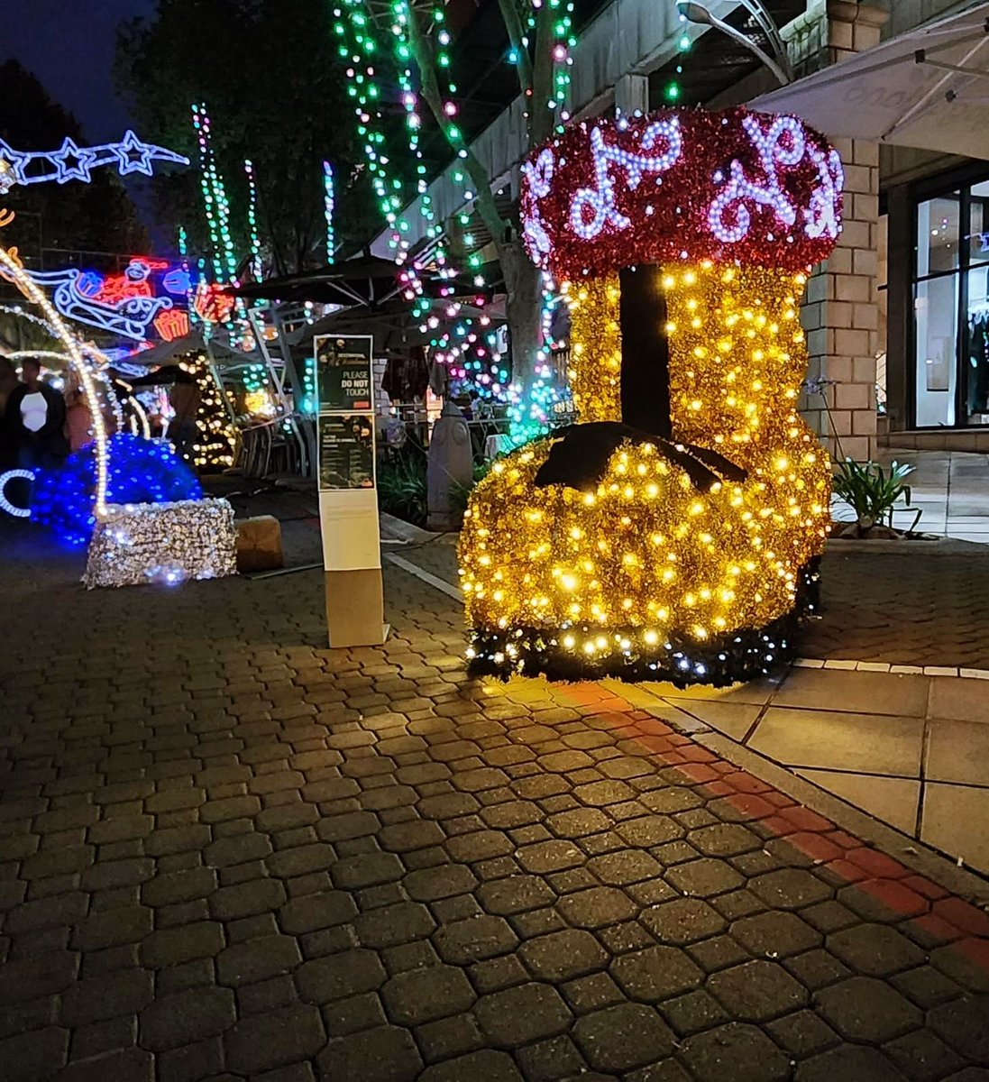 Christmas decorations at Melrose Arch in Johannesburg, South Africa 🇿🇦