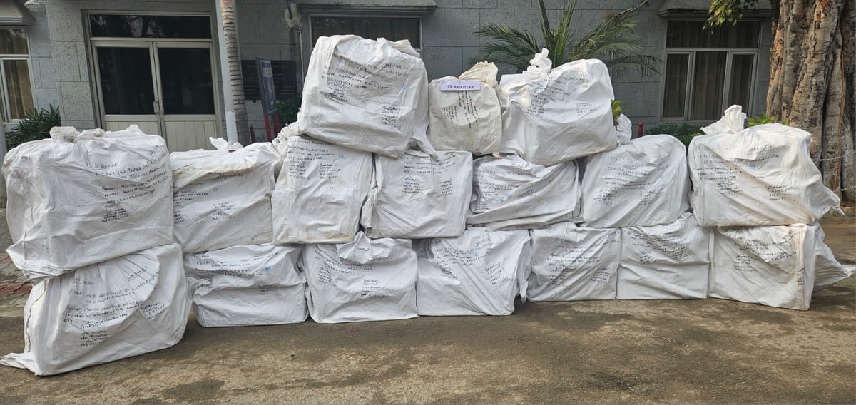 DGPPunjabPolice's tweet photo. Punjab Police delivers Big Blow to Pharma Opioids

@cpamritsar has busted an interstate network of illegal opioid manufacturing and supply operating from #UP &amp; #Gujarat. Two jail inmates among 12 arrested and 15.08 lakh pharma opioids seized (1/2) https://t.co/i8LnmM2gaf