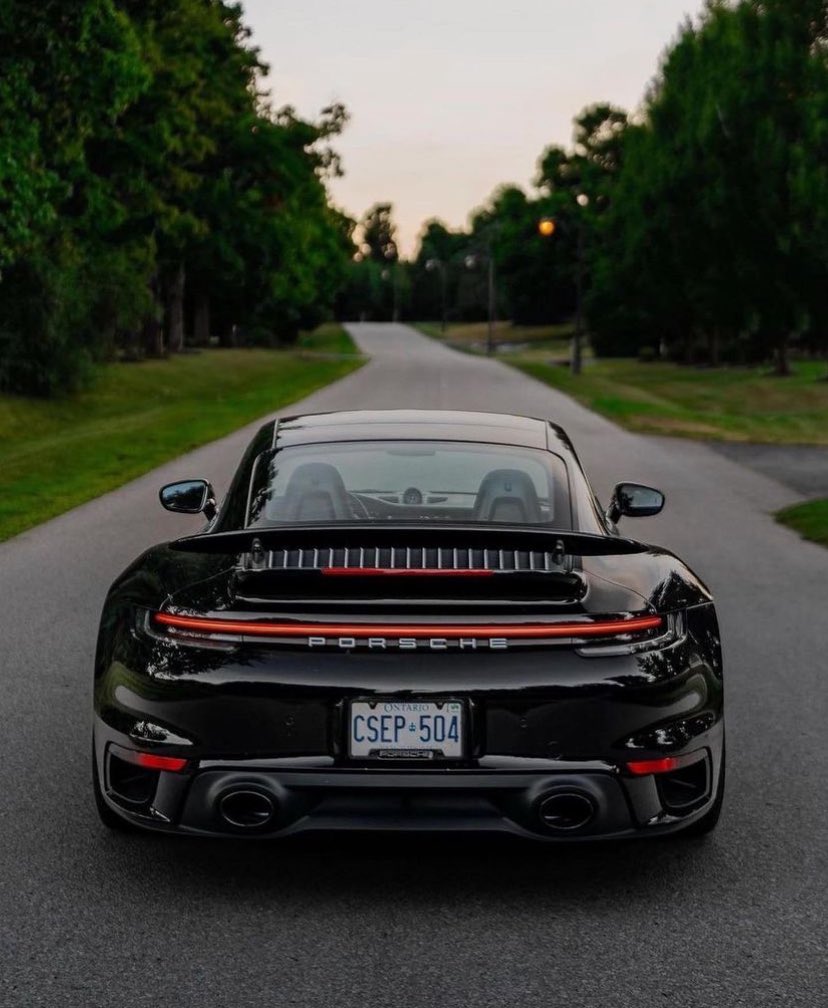 Jordan92338366's tweet photo. 992 TurboS 🖤 https://t.co/vcaaFLX3qk