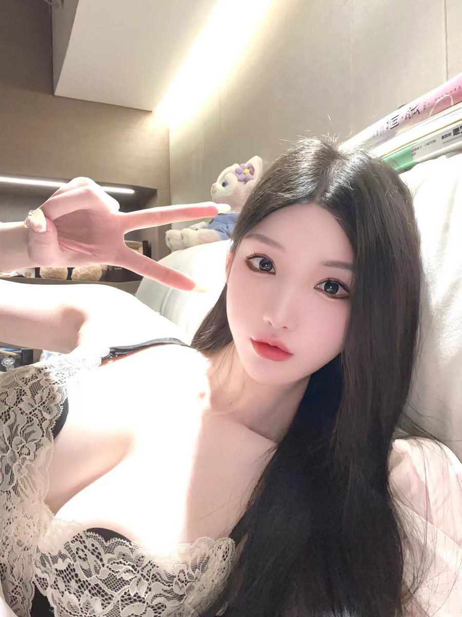 zhouyuxi_77's tweet photo. “天冷了，有空一起睡”

🔥视频、作品推送门：https://t.co/wrxlswS7IR https://t.co/nYkVhTzhcU