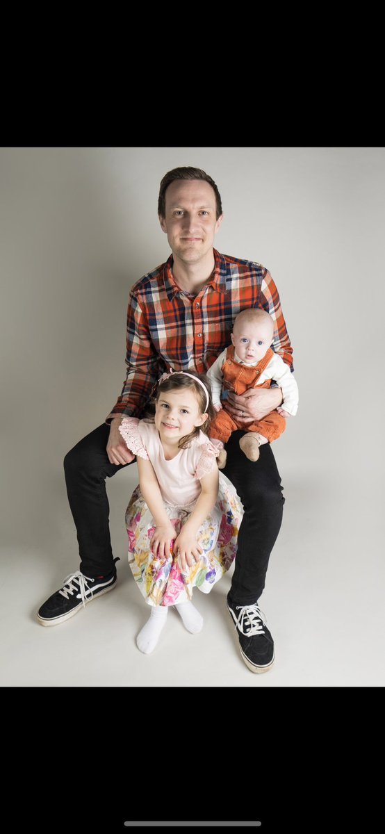 Beagleblazer's tweet image. Thinking of all those that are spending their first or another Christmas without a loved one. Be kind to your self 🎄🫶 

Its our first without mummy 💛🌻

@WidowedAndYoung #widower #widow