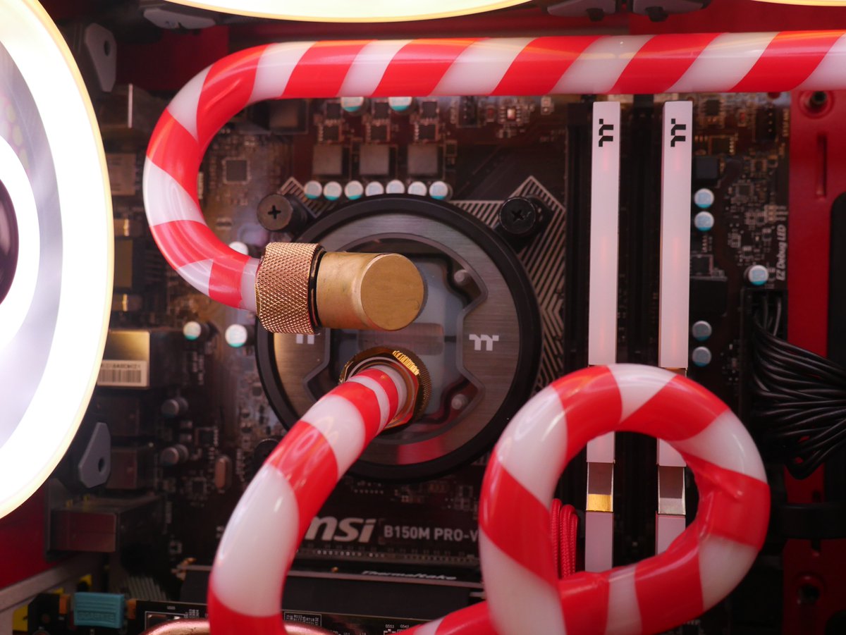 Thermaltake España tweet media