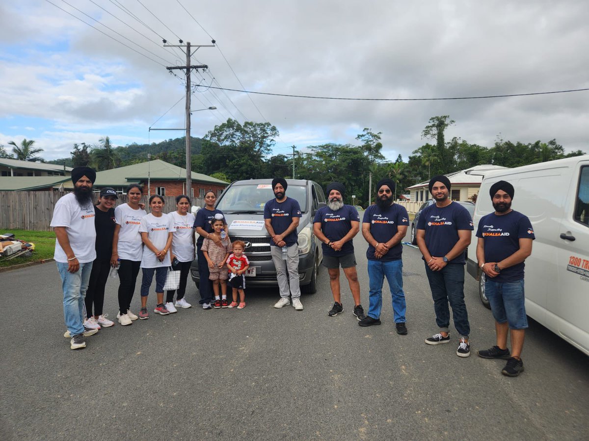 Our volunteers have reached Daintree in Far North Queensland on Christmas Eve to provide some support to families impacted by the recent floods. Thanks to our volunteers for their efforts and our supporters for their donations. @Khalsa_Aid @RaviSinghKaith1