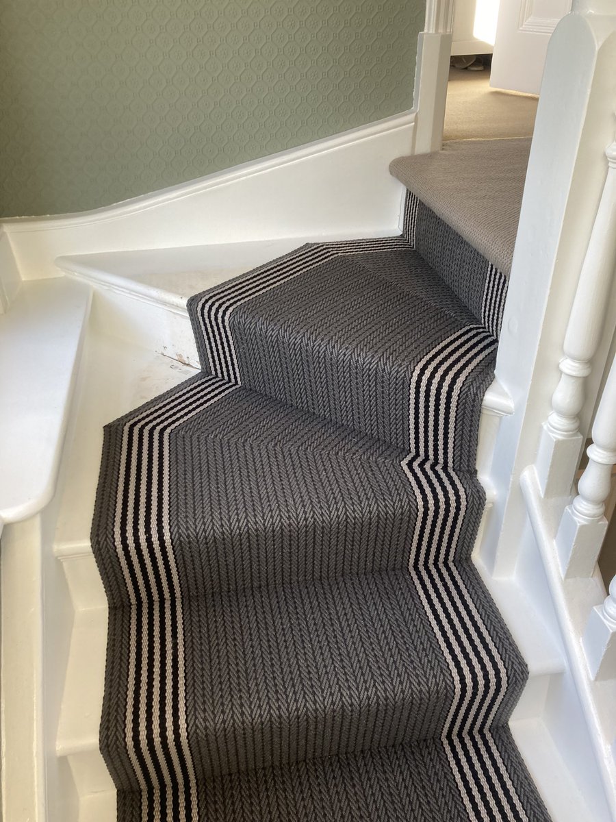 A green mix of ways to turn a corner on this staircase. 
<a href="/Roger_OatesUK/">Roger Oates Design</a> #flatweave 
#stunning 
#stairrunner
#carpets
#flooring