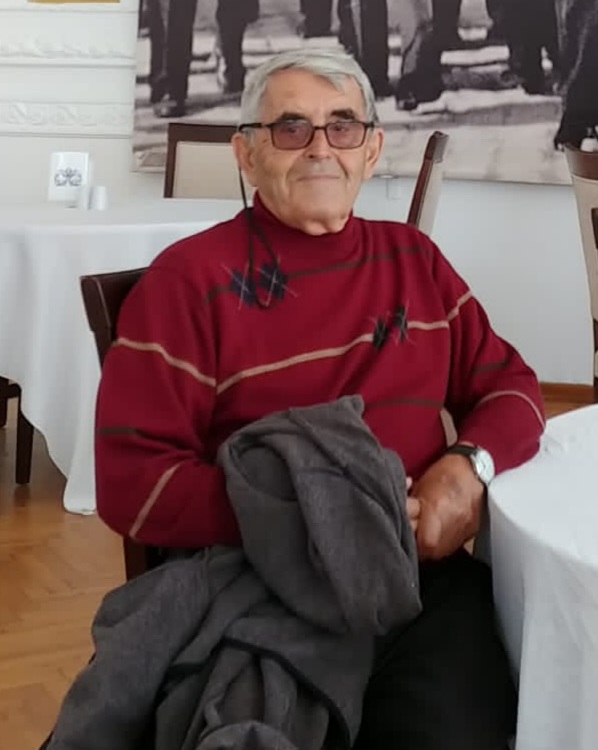 iflder's tweet photo. 2023 yılında yitirdiğimiz, #izmirfenlisesi nde 1984 ile 1994 yılları arasında öğretmenimiz
Ali Durgun'un
anısını adına başlattığımız #burs programı ile yaşatıyoruz.
Daha fazla bilgi ve bağışlarınız için: https://t.co/DZxHTMgGoP
#ifl #izmirfen #izmirfenliselilerderneği #alidurgun https://t.co/kI5YCREHE1